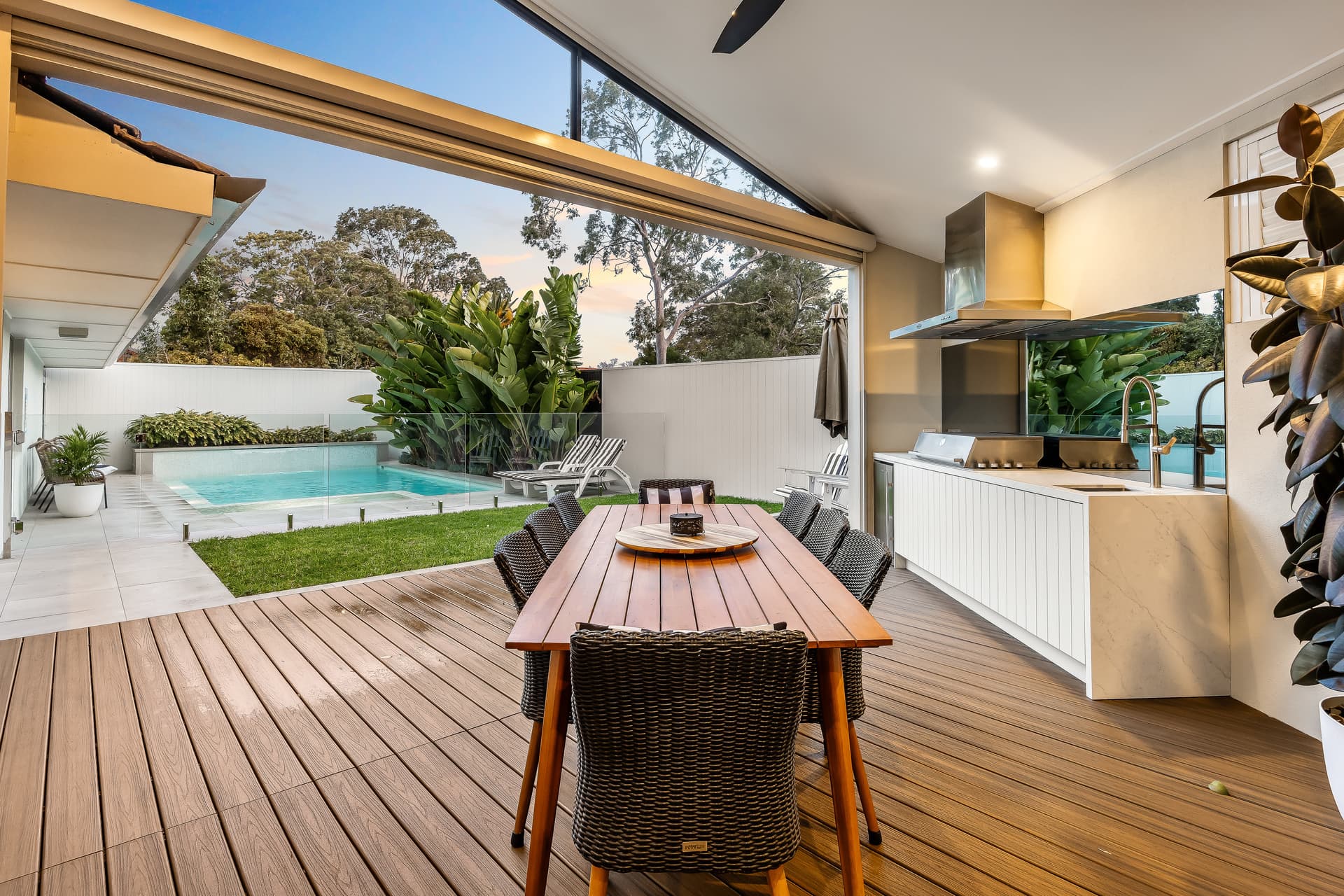 16 Louise Avenue, Fulham - Thumbnail 4
