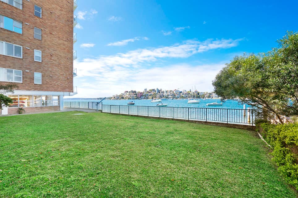 63/11 Sutherland  Crescent, Darling Point, Palmview - Thumbnail 4