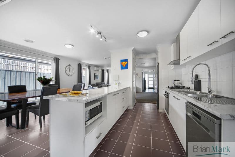 5414/42 Pemberton Street, Tarneit - Thumbnail 2