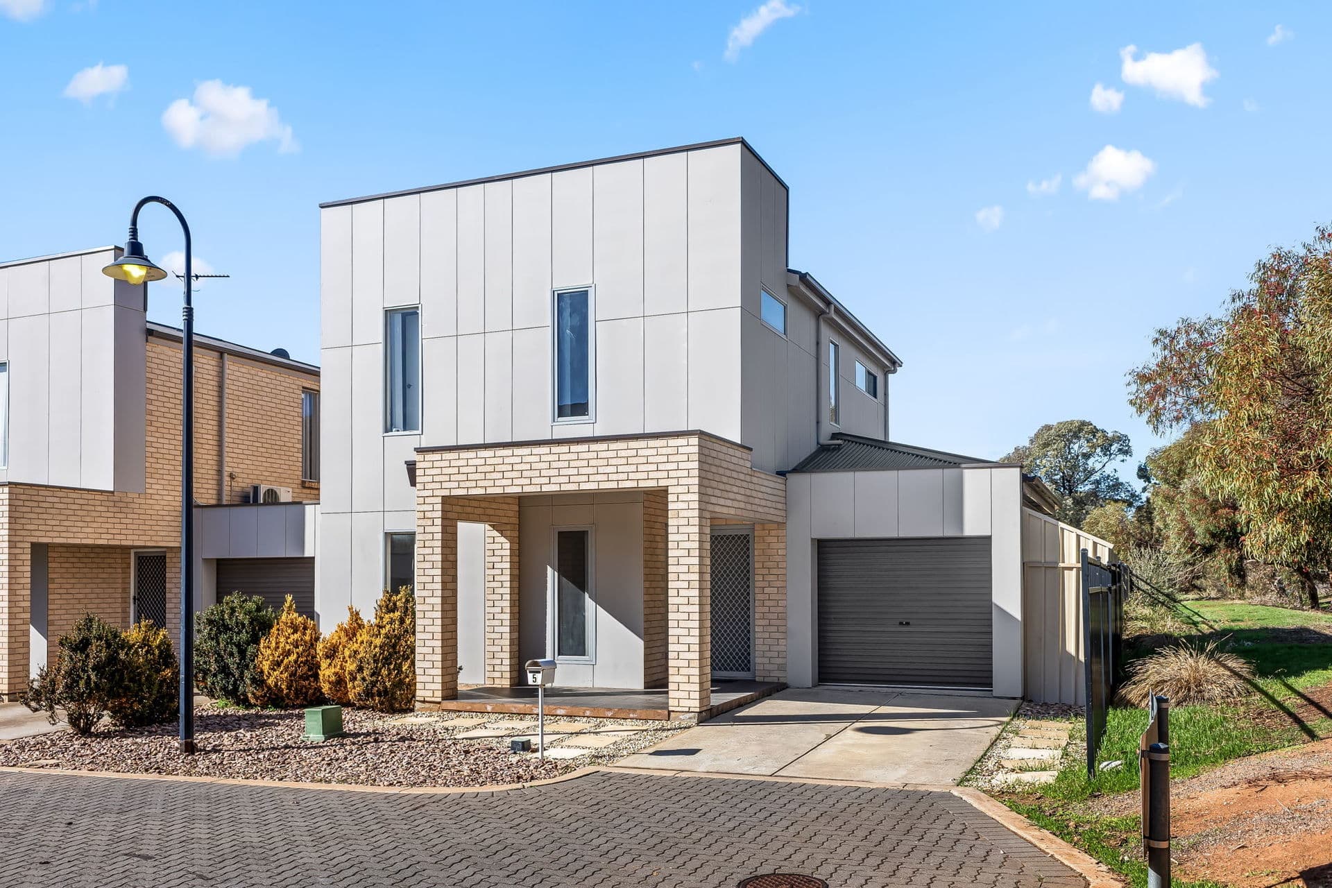 5 Parkside Walk, Smithfield Plains - Image 1