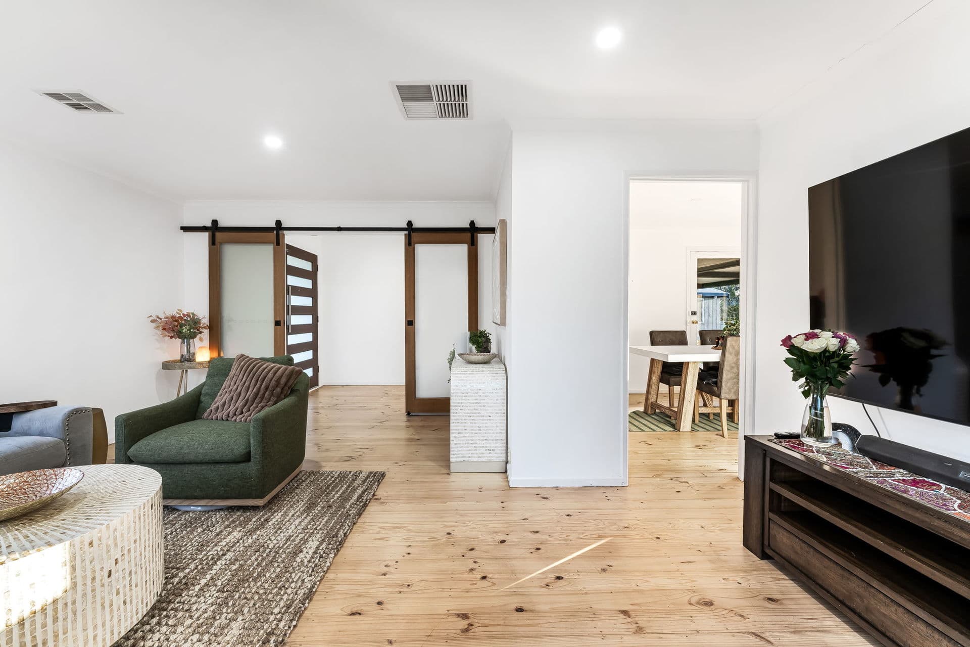 1 Dobell Court, Trott Park - Thumbnail 3