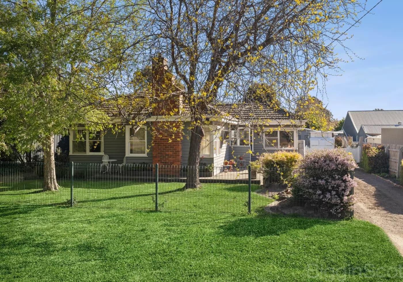16 Codrington Street, Newstead, VIC, Newstead - Thumbnail 2