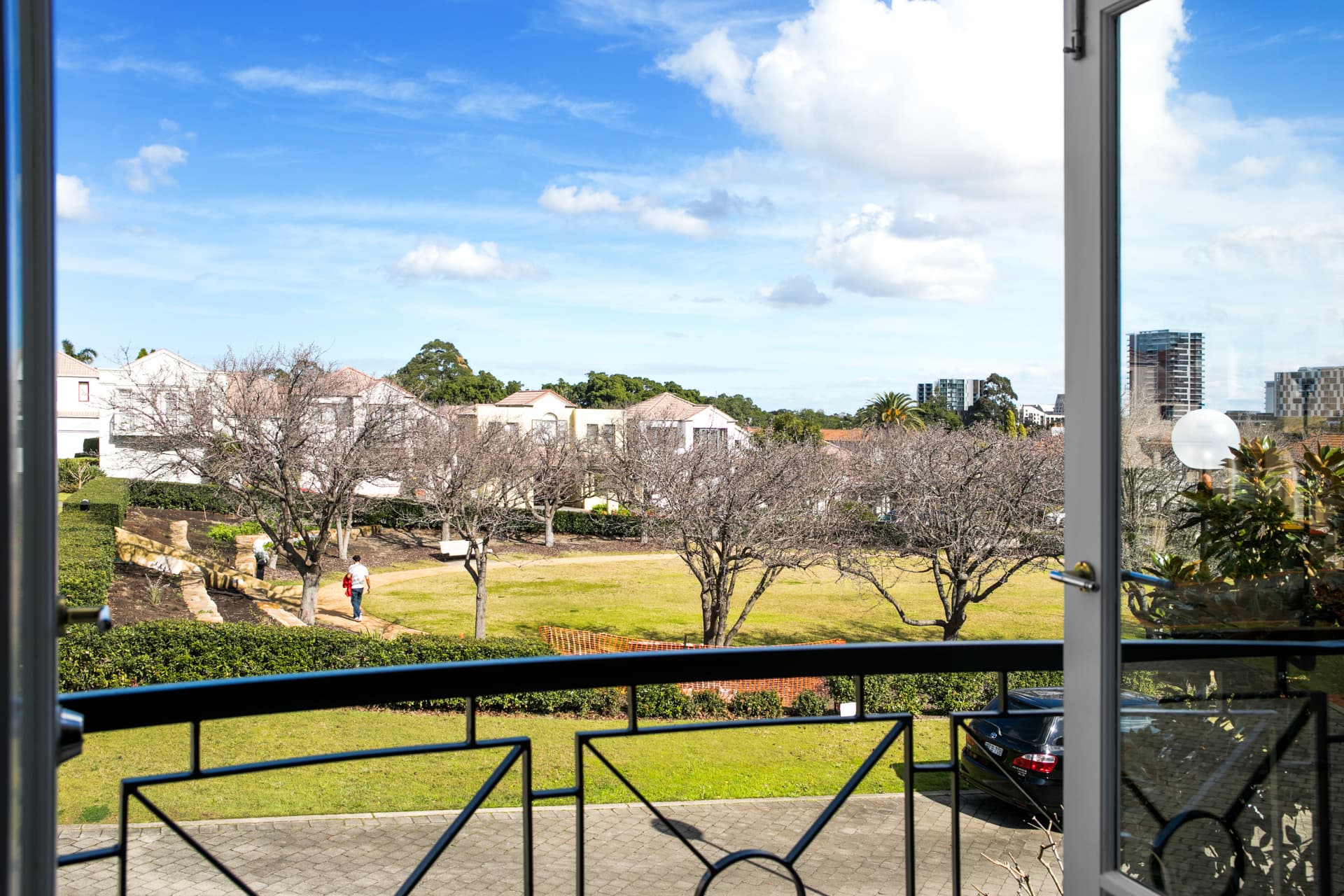 11 The Serpentine, Kensington, Kensington - Thumbnail 4