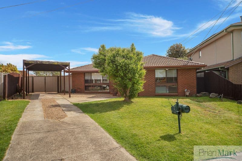 10/10 Diamond Bay Road, Vaucluse, Hoppers Crossing - Image 1