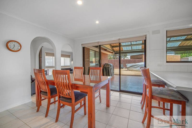 10/10  Diamond Bay  Road, Vaucluse, Hoppers Crossing - Thumbnail 6