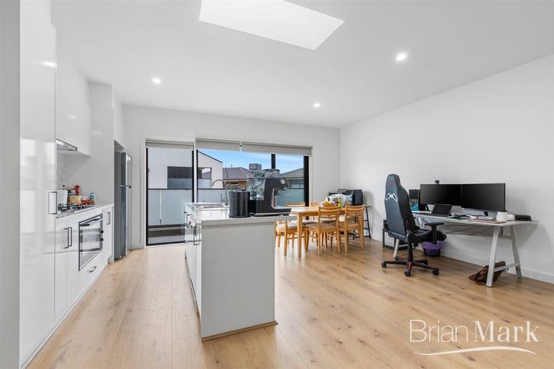 5 Mullavey Place, Werribee - Thumbnail 4