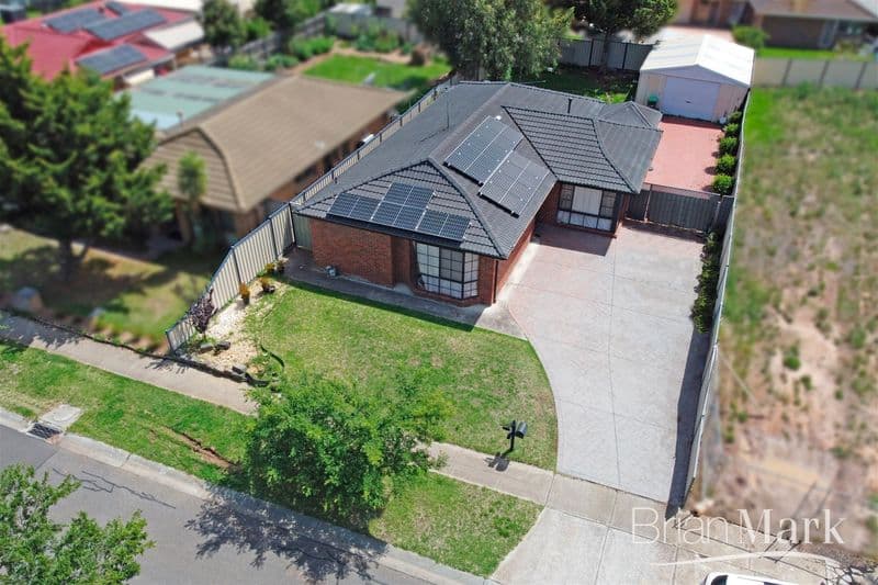 21 McMurray Crescent, Hoppers Crossing - Thumbnail 7