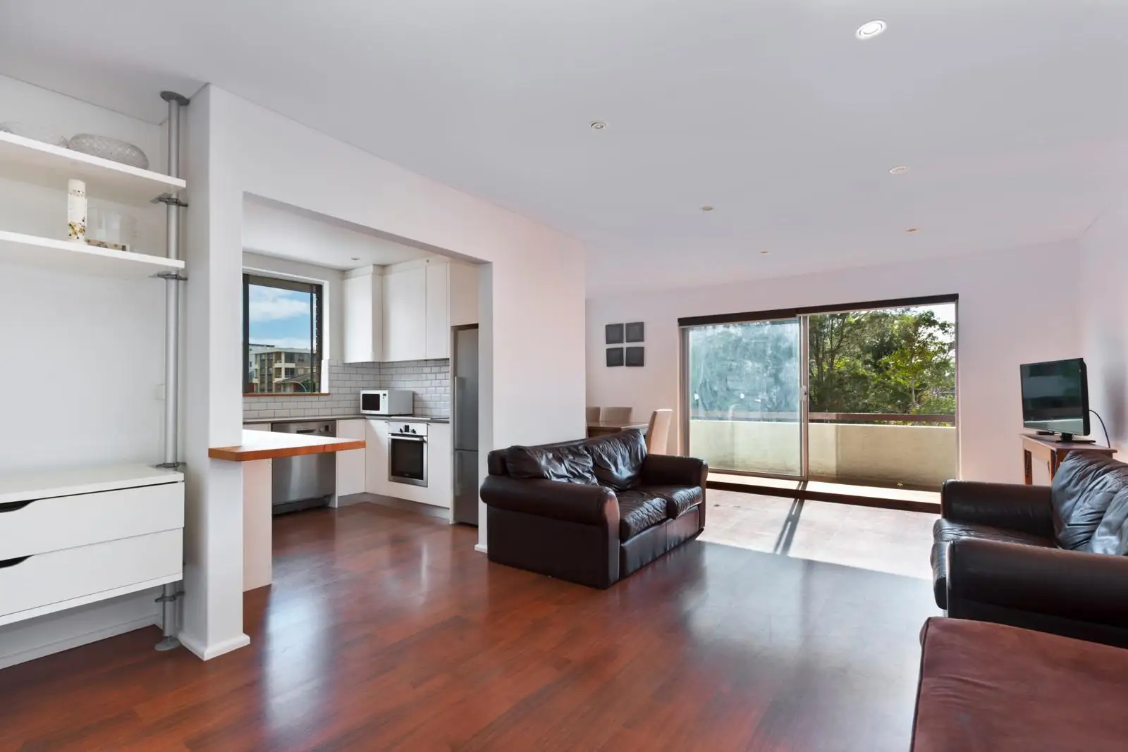 5/71 Penkivil Street, Bondi, Tarneit - Image 1