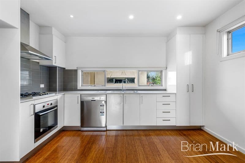 12/6 Foley Street, Mona Vale, Mona Vale - Thumbnail 3