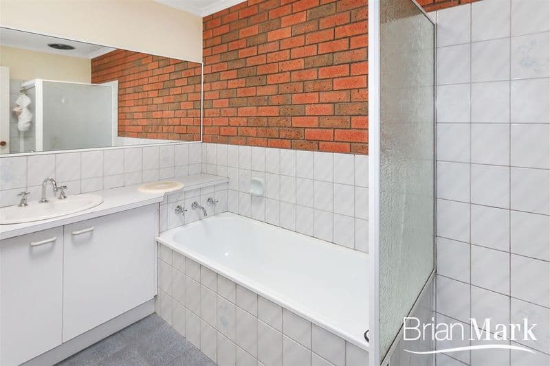 2/214 Morris Road, Hoppers Crossing - Thumbnail 8