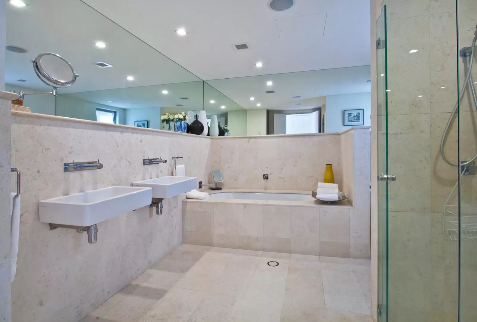 2/14 Carlisle Street, Rose Bay, Werribee - Thumbnail 5