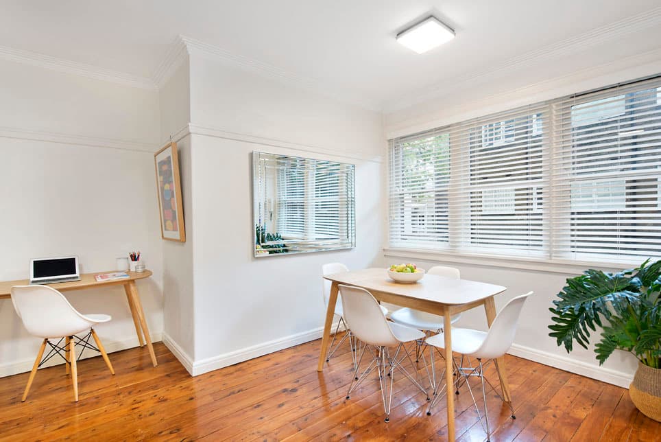 8/21 St Neot Avenue, Potts Point, Truganina - Image 1