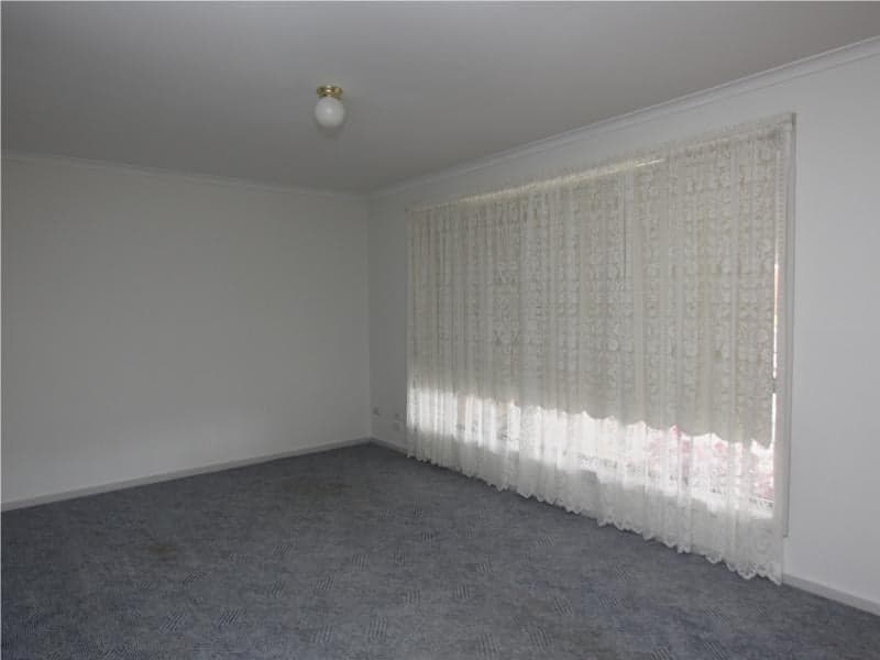 1/2 Kiely Avenue, Werribee - Thumbnail 7
