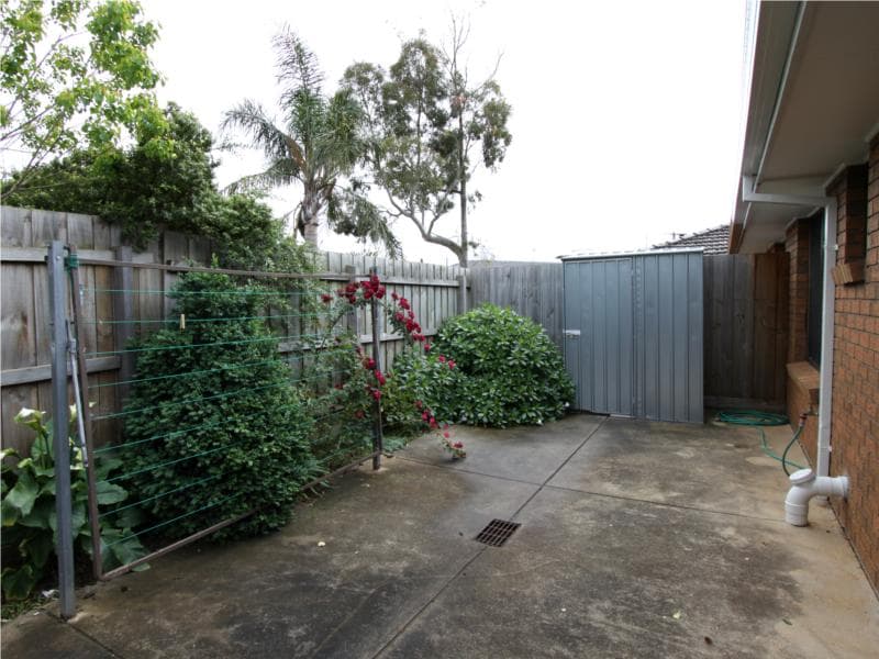 1/2 Kiely Avenue, Werribee - Thumbnail 8