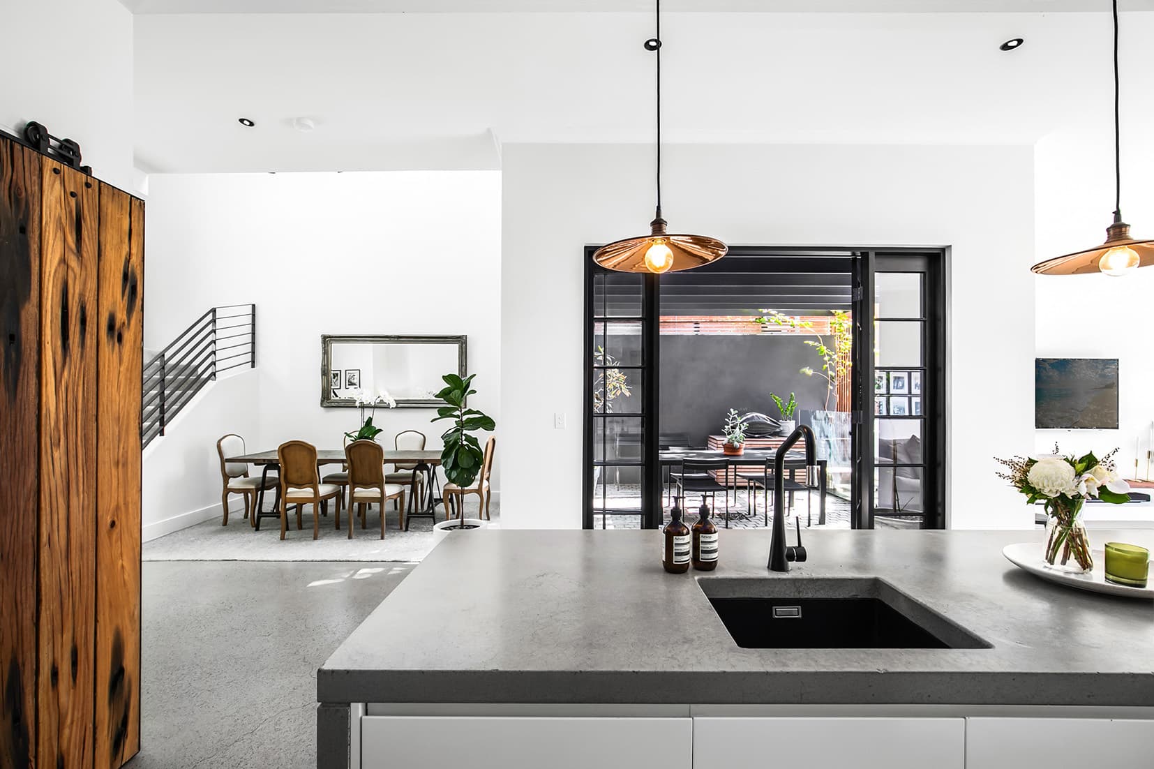 16 Lugar Street, Bronte, Bronte - Thumbnail 2