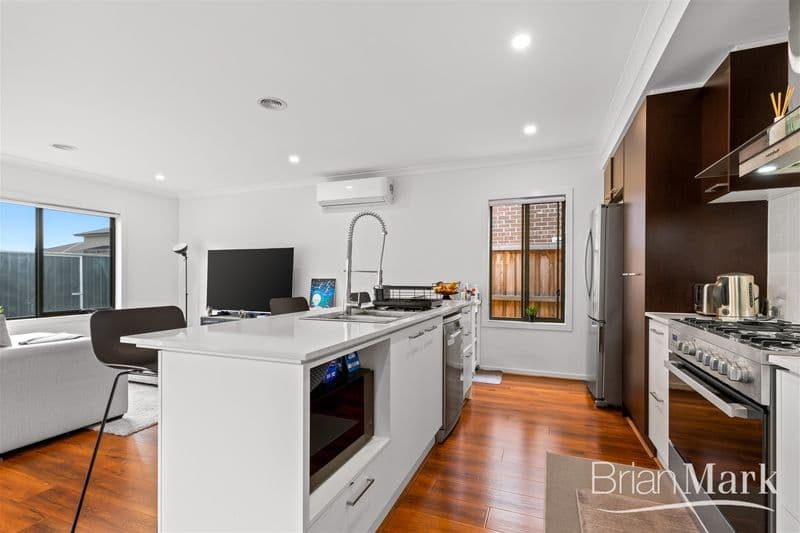 11 Kurung Drive, Wyndham Vale - Thumbnail 3
