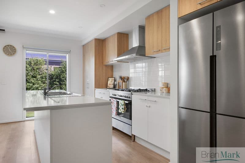8/5 Ocean Street, Woollahra, Werribee - Thumbnail 4