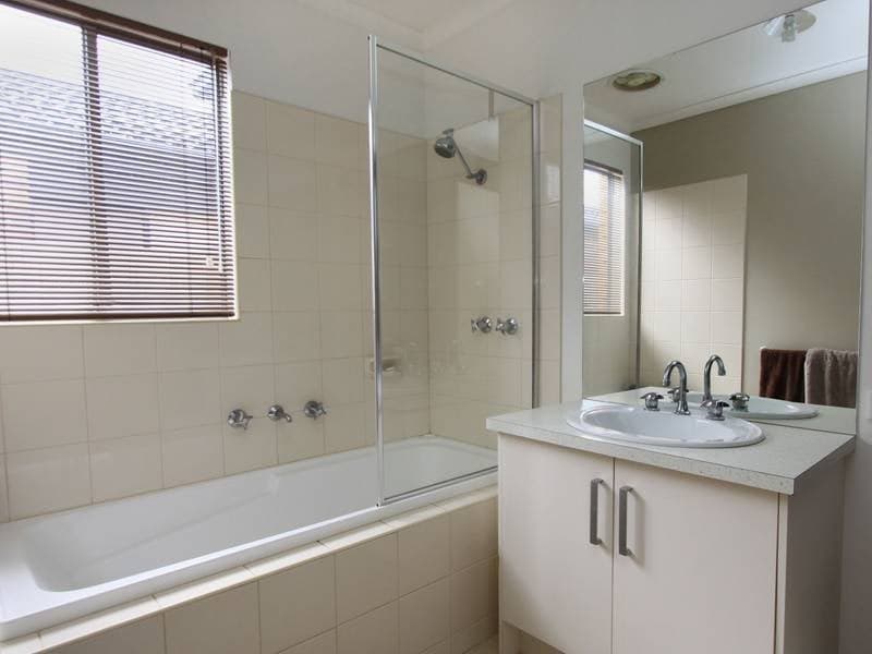 1/74 Cutter Street, Richmond, VIC, Tarneit - Thumbnail 8