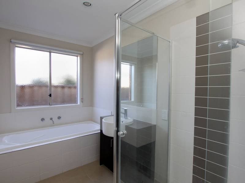 7 Bianca Boulevard, Tarneit - Thumbnail 4