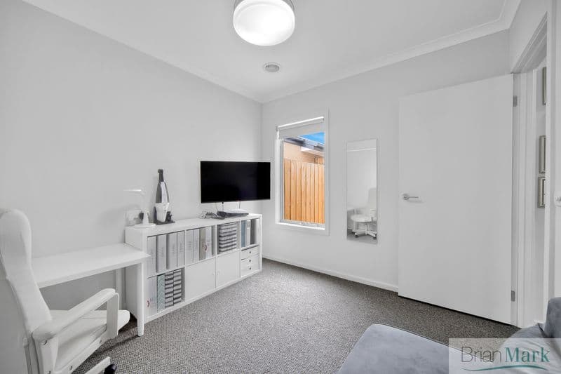 13/314 Clovelly Road, Fraser Rise - Thumbnail 4