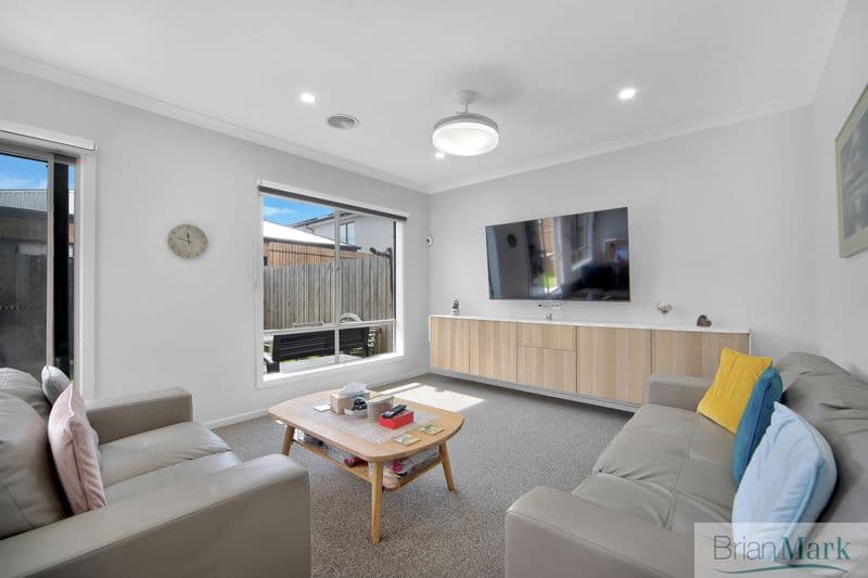 13/314 Clovelly Road, Fraser Rise - Thumbnail 6