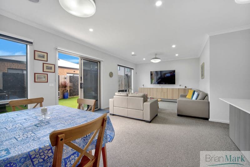 13/314 Clovelly Road, Fraser Rise - Thumbnail 7