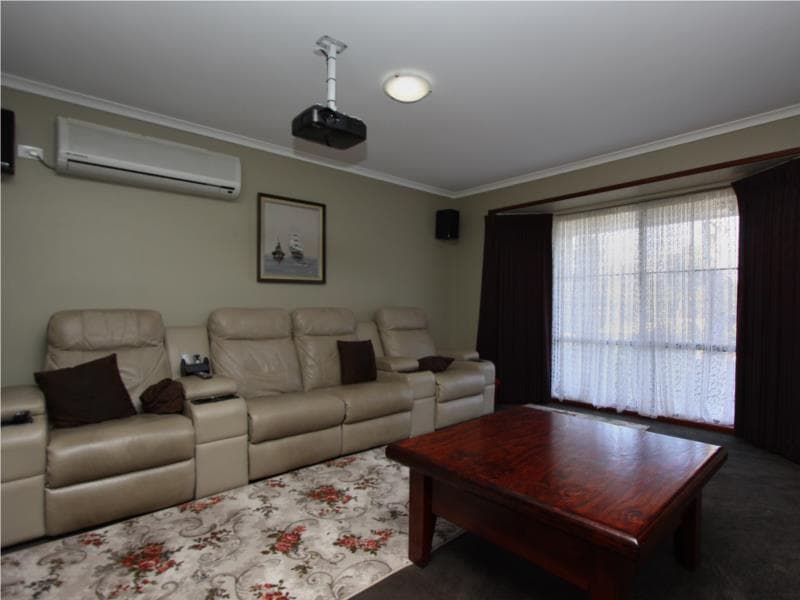 504/1 Grand Court, Werribee - Thumbnail 4