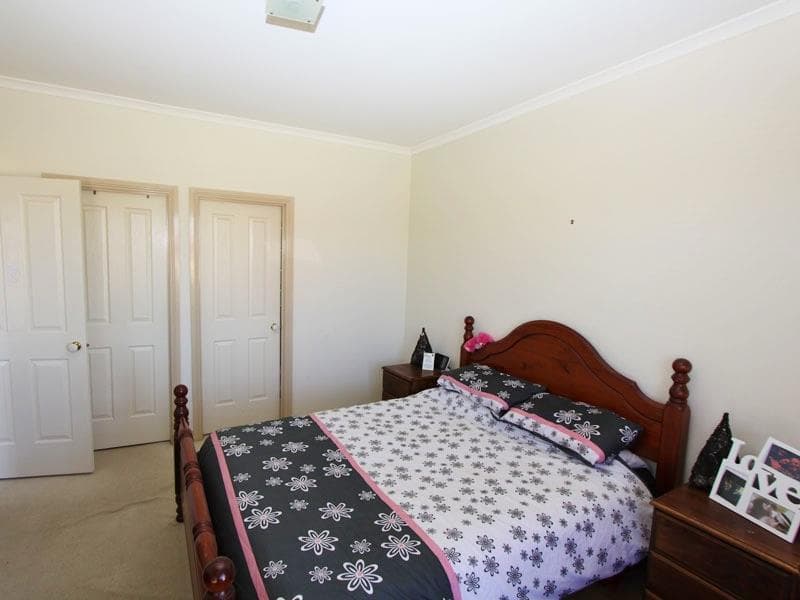 2/4-5 Perez Court, Werribee - Thumbnail 5