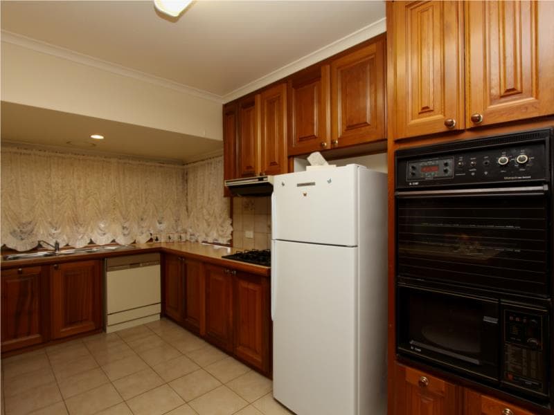 10 Poulter Street, Hoppers Crossing - Thumbnail 2