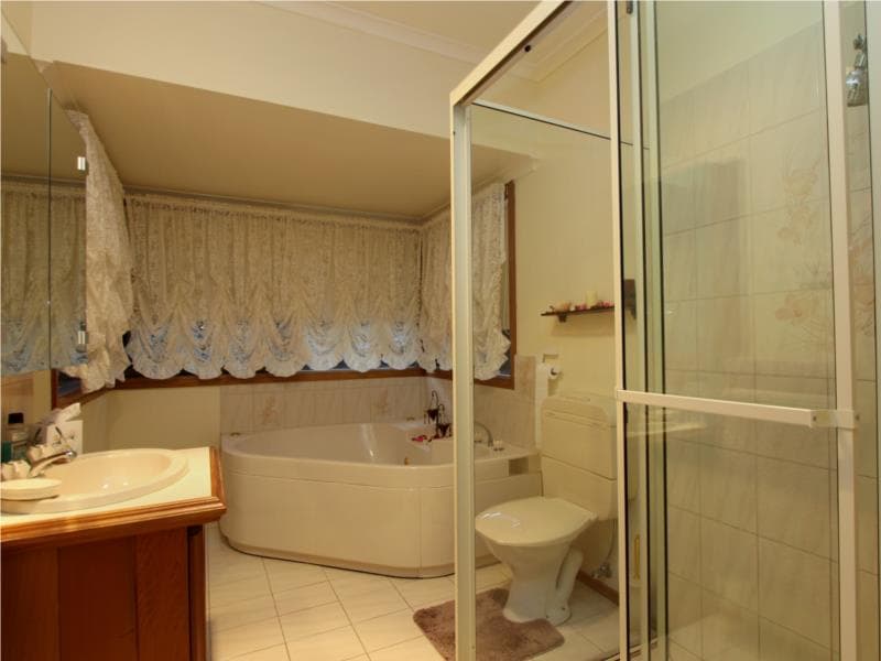 10 Poulter Street, Hoppers Crossing - Thumbnail 8