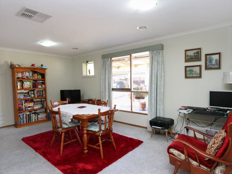 54 Queensbury Way, Werribee - Thumbnail 4