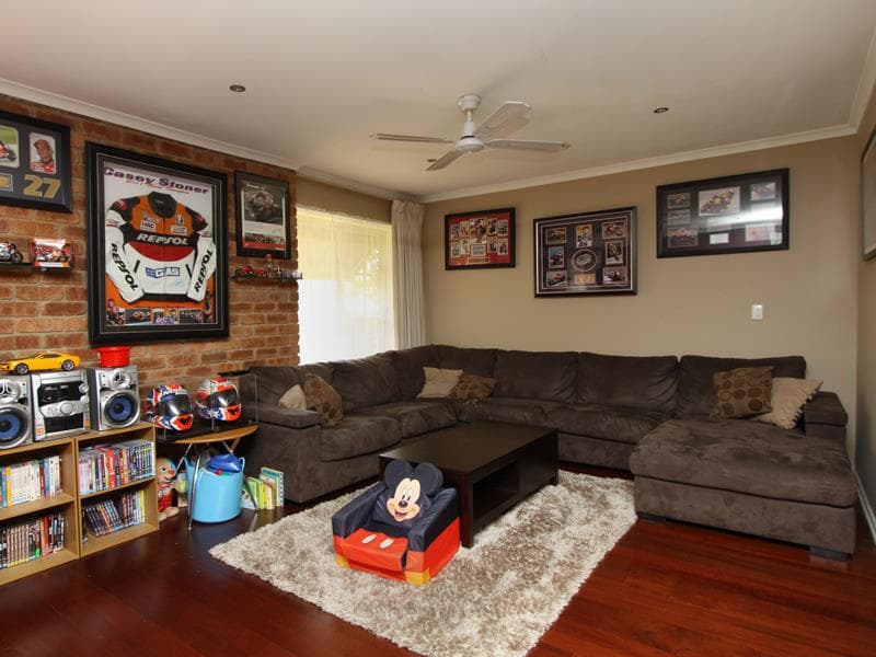 11 Flemington Crescent, Werribee - Thumbnail 4