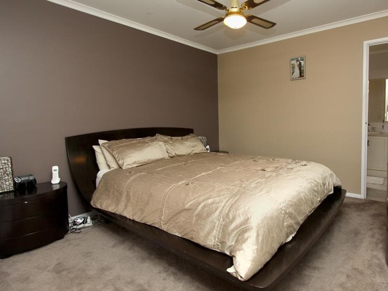 11 Flemington Crescent, Werribee - Thumbnail 7