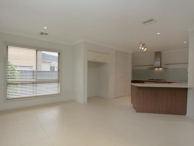 12/113-125 Palmer Street, Woolloomooloo, Point Cook - Thumbnail 8