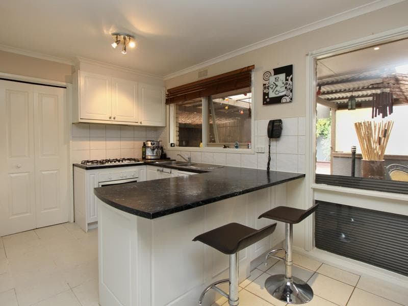 7/71 Penkivil Street, Bondi, Hoppers Crossing - Thumbnail 2