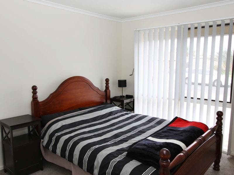1/13 Whimbrel Court, Werribee - Thumbnail 8