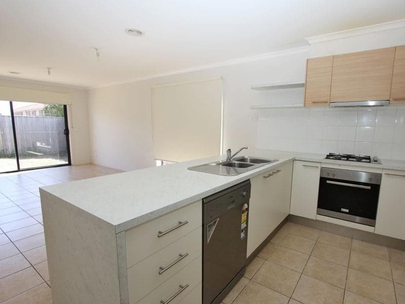 3/85A Ocean Street, Woollahra, Truganina - Thumbnail 2