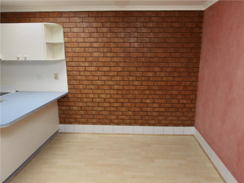 4/30 Francis Street, Bondi Beach, Altona Meadows - Thumbnail 6