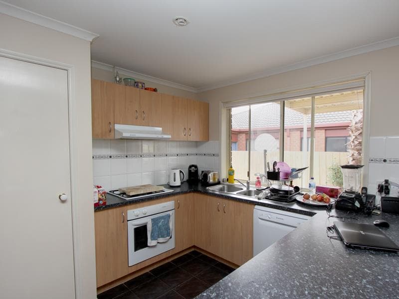 1/2 Waratah Street, Rushcutters Bay, Hoppers Crossing - Thumbnail 2