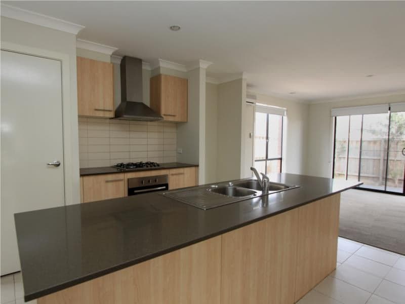 301/150-152 Doncaster Avenue, Kensington, Tarneit - Thumbnail 2