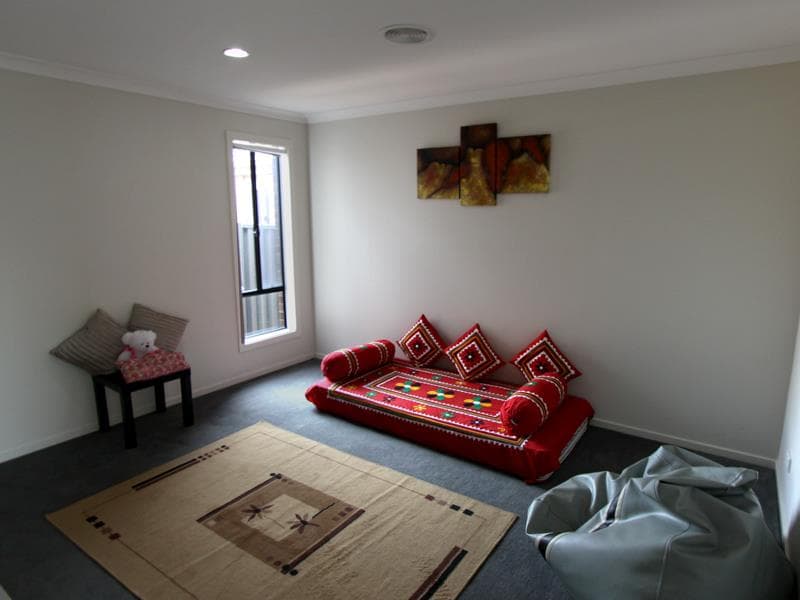 8/9 Newbold Close, Tarneit - Thumbnail 3