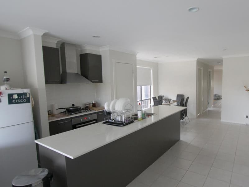 8/9 Newbold Close, Tarneit - Thumbnail 4