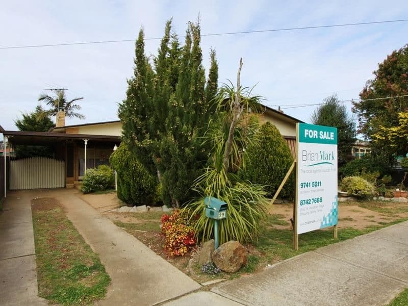 2/25 Mary Davis Avenue, Werribee - Image 1