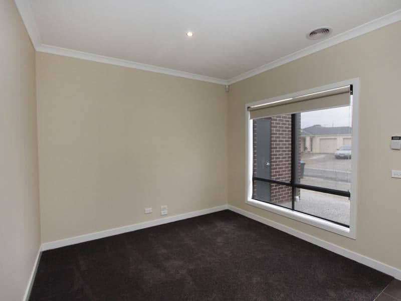 2/10 Bellinger Crescent, Wyndham Vale - Thumbnail 8