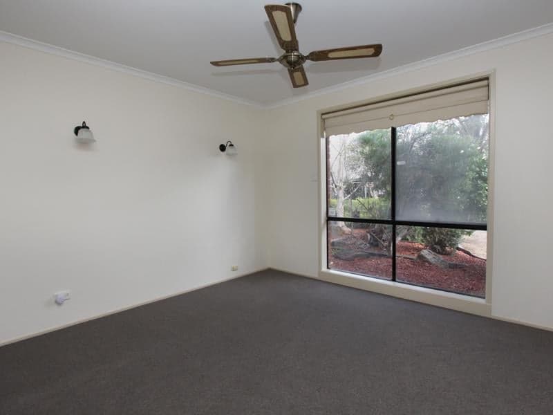 24 Thoroughbred Avenue, Werribee - Thumbnail 6