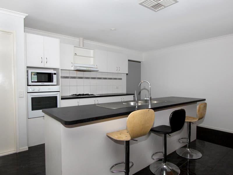 52 Damask Drive, Tarneit - Thumbnail 2