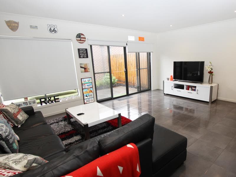 6 Chilla Lane, Point Cook - Thumbnail 2