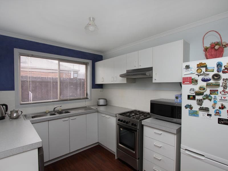 2/1 Protea Court, Hoppers Crossing - Thumbnail 3