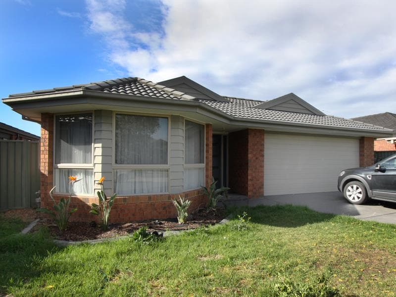 17 Carmichael Drive, Wyndham Vale - Image 1