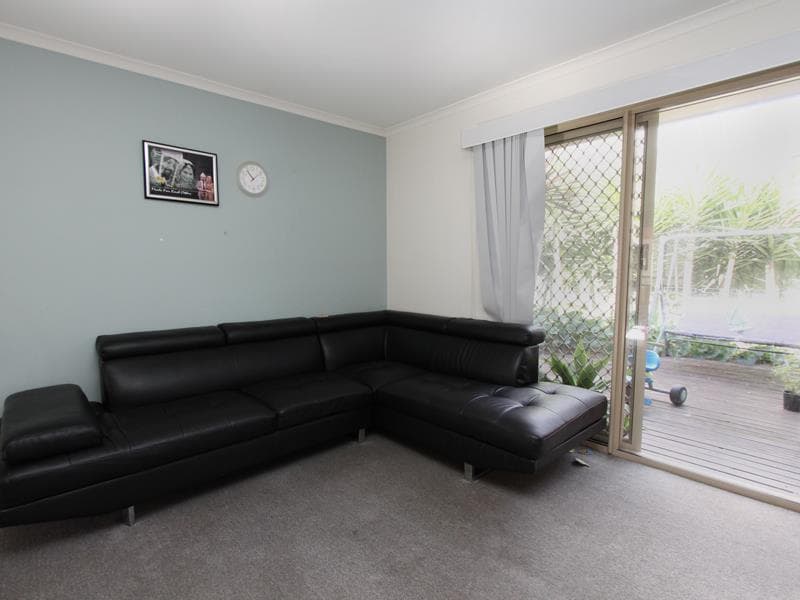 17 Carmichael Drive, Wyndham Vale - Thumbnail 3